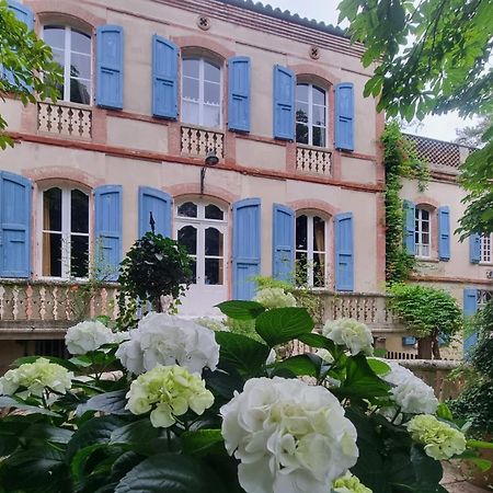 Готель Le Manoir Du Thouron Saint-Sulpice  Екстер'єр фото