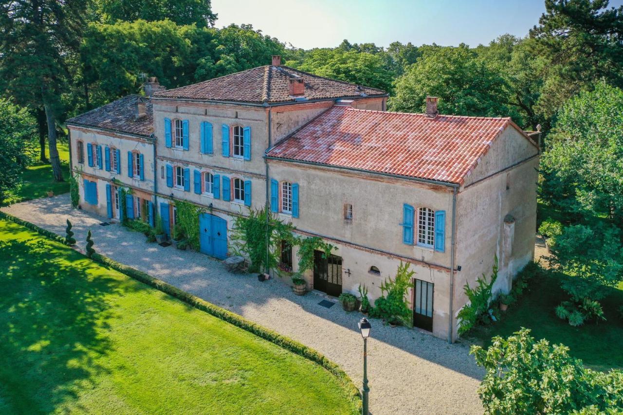 Готель Le Manoir Du Thouron Saint-Sulpice  Екстер'єр фото
